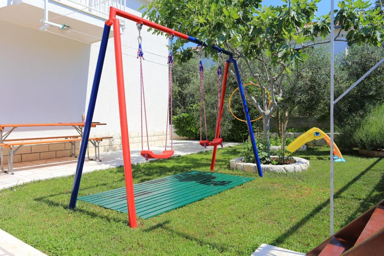 Studio Razanj 10373A روغوزنيكا المظهر الخارجي الصورة