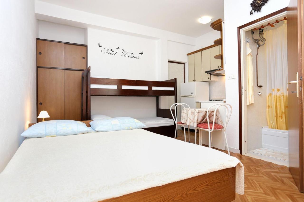 Studio Razanj 10373A روغوزنيكا المظهر الخارجي الصورة